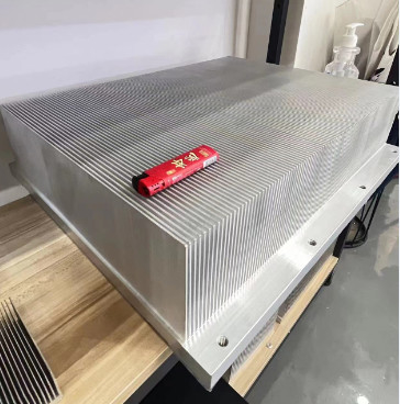 26KG Bitki ışığı LED Alüminyum Taban Plakası Yetiştirilen Işık LED'i İçin Skived Isı Emici